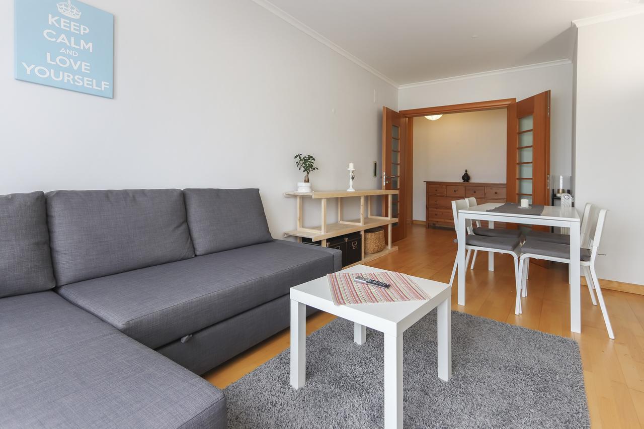 Appartamento Modern Bela Vista By Homing Lisbona Esterno foto