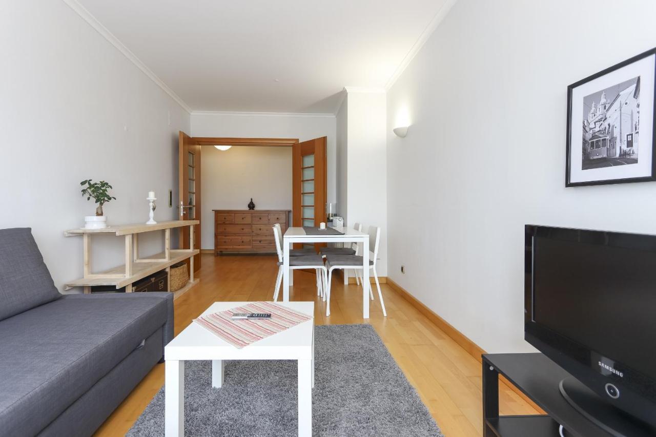 Appartamento Modern Bela Vista By Homing Lisbona Esterno foto